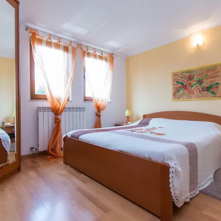 Holiday Pavlovy Ližnjan