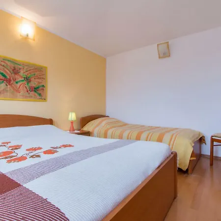 בית נופש Holiday Pavlovy Ližnjan